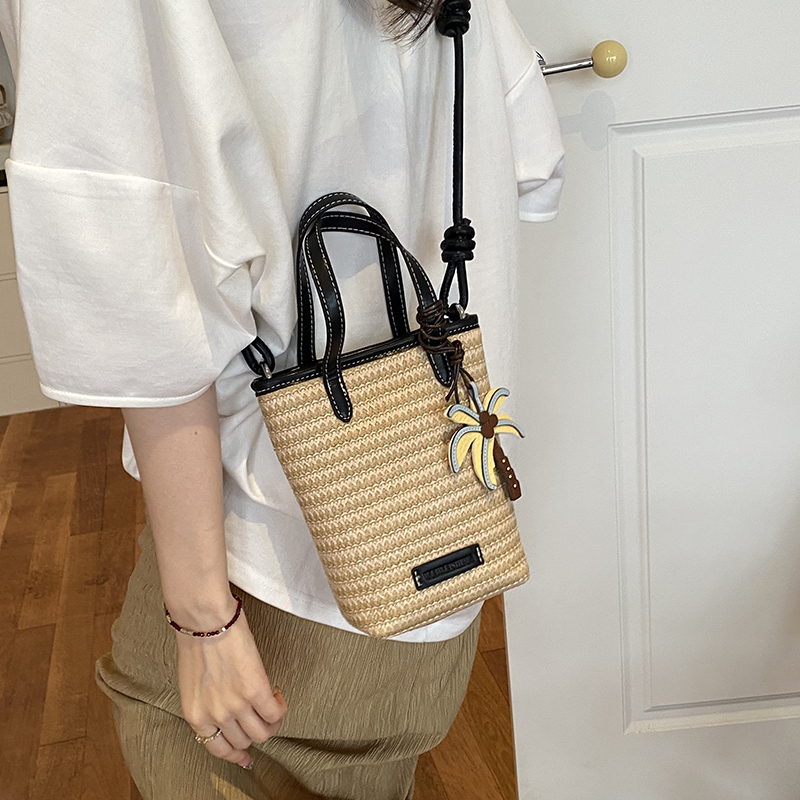 Damen Mini Stroh Gewebte Bucke – Women'S Fashion Trends 2026 Spring Summer Bewertung und Preis